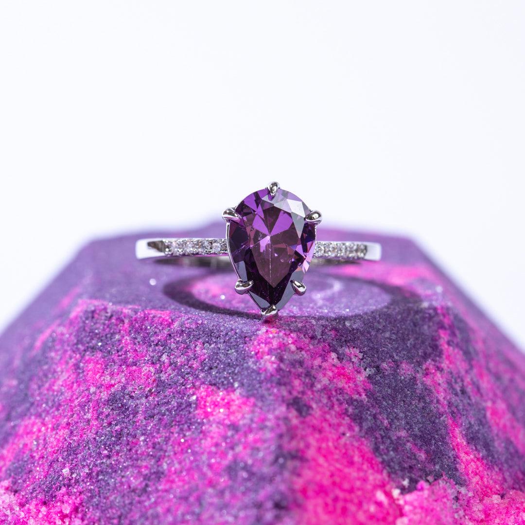 Amethyst - February Birthstone Collection - Candle and Bath Bomb Set