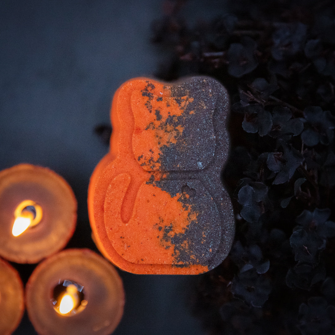 FREE GIFT | Halloween Cat -  Bath Bomb